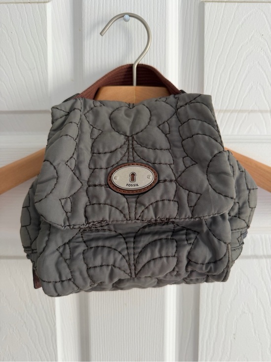 Fossil Handbags - Vintage Y2K Fossil Key-Per Gray Quilted Folding Toiletry & Makeup Bag